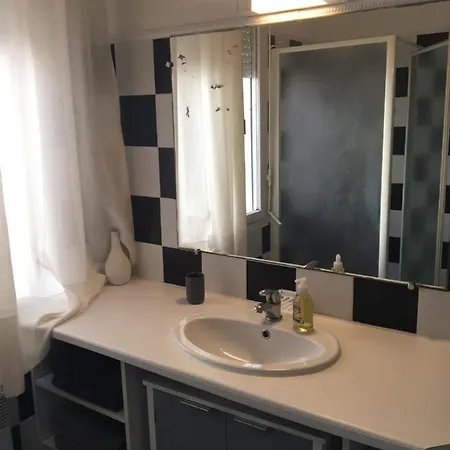 Spacious In The Heart Of Біарріц